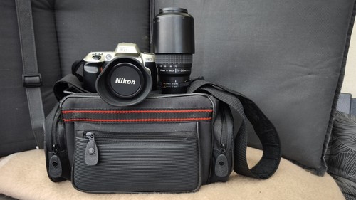 Nikon set di - set,