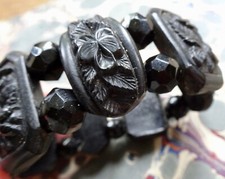 antico bracciale vittoriano jet nero corno pressato pannello fiori perline -R42