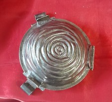 Stampo antico francese per dolce di cioccolato a forma di rosa