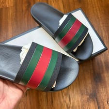 Gucci Pursuit 72 sandalo slide