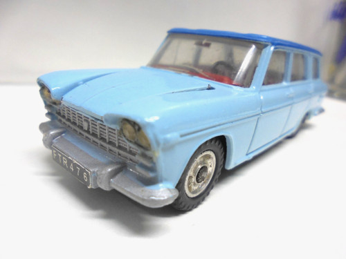 Dinky toys fiat 2300 - , 1/43