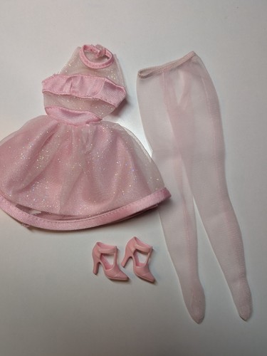 Barbie fashion avenue 2000 - barbie,