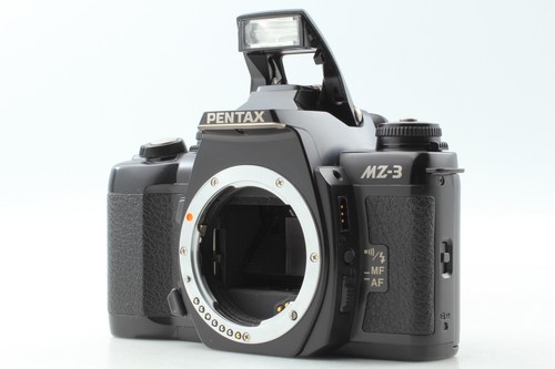 Fotocamera pellicola 35mm nera