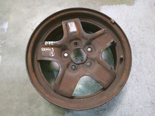 JANTE TOLE -- Renault Scénic