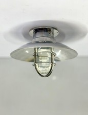 Vecchia lampada per nave