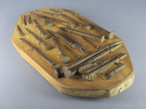 Antichi utensili ferro - , su