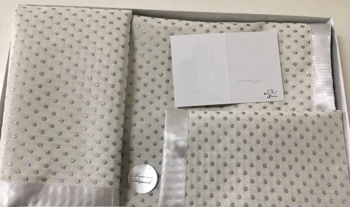 Tris centrini eleganti pezzi - centrini,