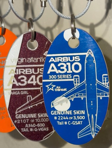 Rare plane tags air transat - rare,