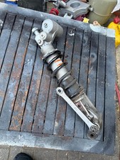 Ammortizzatore a molla