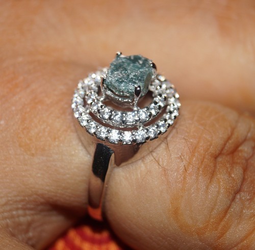 Anello con diamanti - blu, grezzi