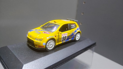 Modellino fiat punto - modellino,