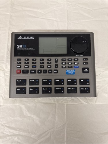 Alesis sr18 drum machine - alesis,