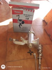 TRITACARNE A MANO IN GHISA