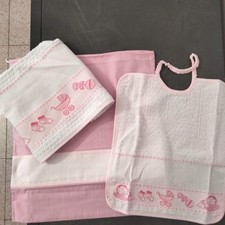 Set sacchetto + asciugamano + bavaglino per asilo con tela aida da ricamare