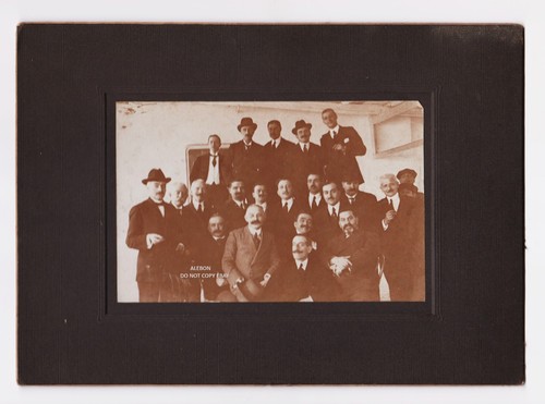 Foto gruppo uomini in - di,