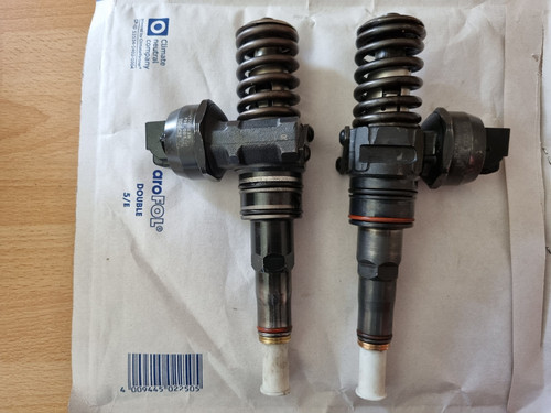 Iniettore 038130073ak vw - 2x,