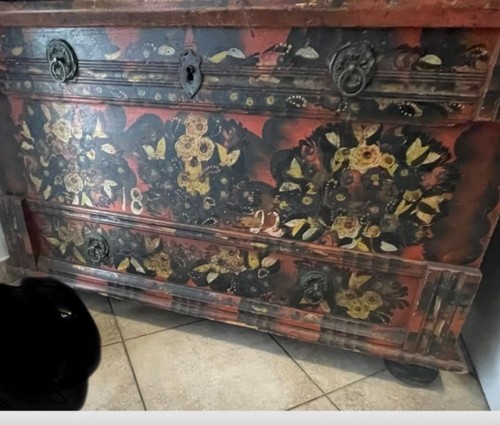 Una cassapanca tirolese del - una,