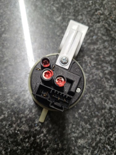 Pressostato lavatrice indesit - pressostato,