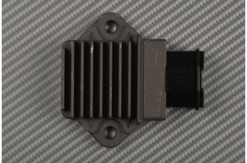 Regolatore raddrizzatore di - regolatore, /