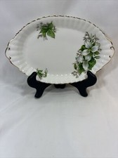 Royal Albert Trillium piatto