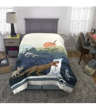 Jurassic World set piumone e