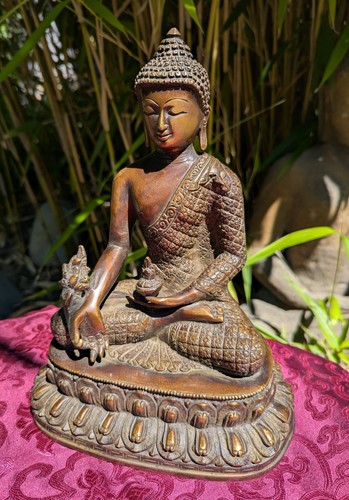 Statua buddha bhaisajyaguru - di,