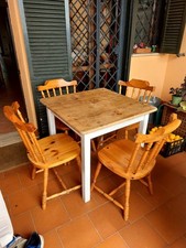 tavolo da cucina in legno con 4 sedie