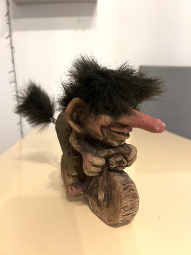 Statuetta form troll 251 - statuetta,