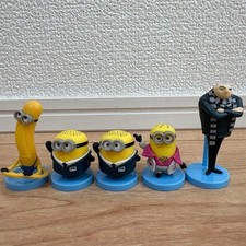 statuina minion uovo