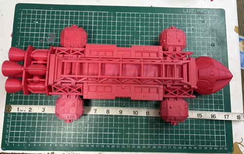 Space 1999 eagle transporter - space,