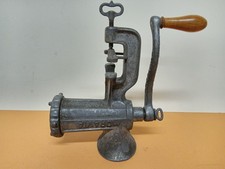 Antico Tritacarne anni 30 Decorazione