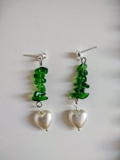 ORECCHINI FATTI A MANO ALL'UNCINETTO CON CHIPS DI PIETRA  