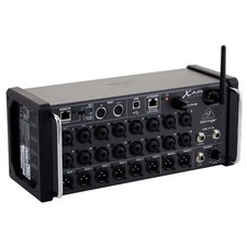 BEHRINGER X AIR XR18 mixer