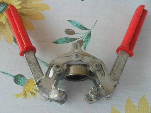 Tappatrice tappi corona due - tappatrice,
