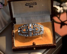 Petit Broche Argenté Art Deco