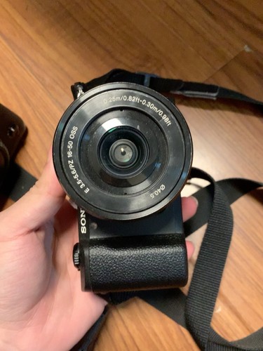 Fotocamera mirrorless sony - fotocamera,