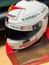 Casco Sebastian Vettel Ferrari