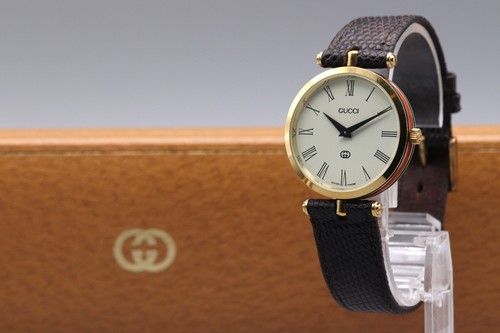 Near mint box gucci 2000m - [near, w/box]