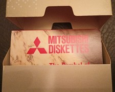 10 FLOPPY DISK - DISCHETTI - 3,5'' - 1,44 MB - MITSUBISHI MF2-HD - ETICHETTE