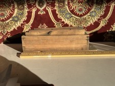 Antico rasoio in legno Bonito