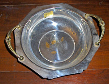 INSALATIERA CIOTOLA acciaio inox CESELLATA con manici dorati 23 X 26 X h6  cm.