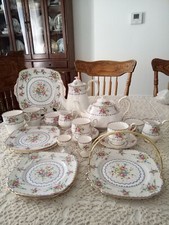 Royal Albert Petit Point Set