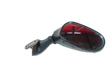 Specchio destro con graffi