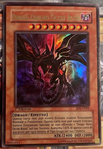 Drago oscuro occhi rossi