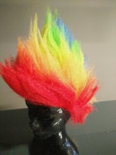PARRUCCA CON CRESTA PUNK MULTICOLORE UOMO DONNA CARNEVALE MASCHERA 