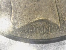 500 LIRE 1985 ERRORE -FIRMA MOLTO DEFORMATA E PUNTO IN RILIEVO SUL VALORE [X138]