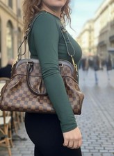 Louis Vuitton Trevi