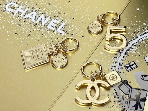 Chanel vip holiday charm set - charm,