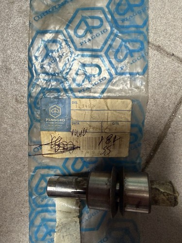 Mozzo vespa 180ss originale - mozzo,
