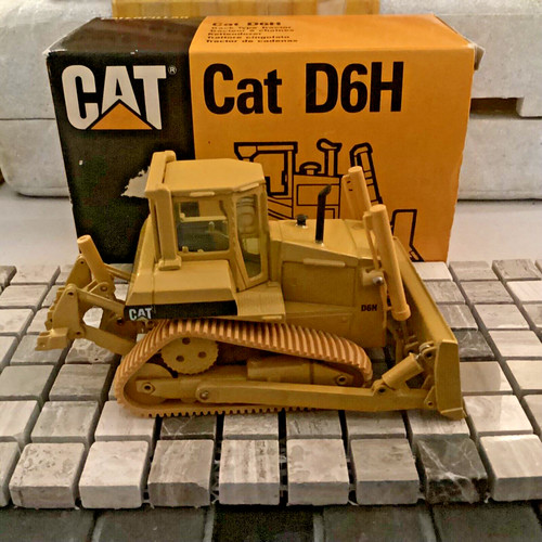 Conrad ref 2861 caterpillar - 2861,